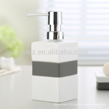 kitchen soap dispenser with plastic pump and silicone band